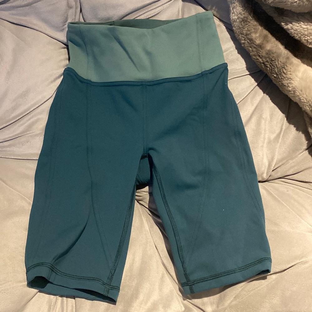 Lululemon bike shorts